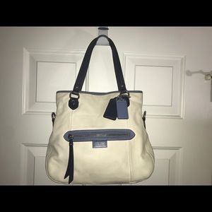 Gently worn, nearly new, Coach satchel.